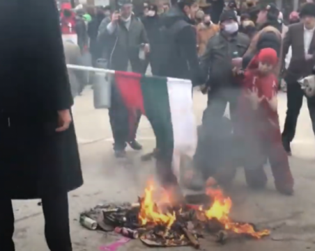 Сърдим се на македонците, че защитават тезите на Георги Димитров, а у нас има още десетки улици на негово име