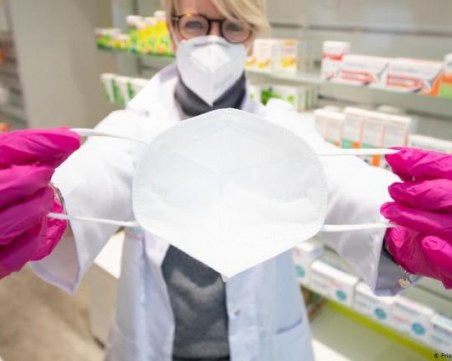 В Австрия от 25 януари всички трябва да носят специални маски