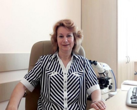 Проф. Христова: Вирусът няма да спре да мутира, но това не го прави по-опасен