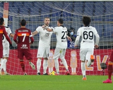 Гълъбинов се завърна с гол и асистенция, Специя отстрани Рома за Купата