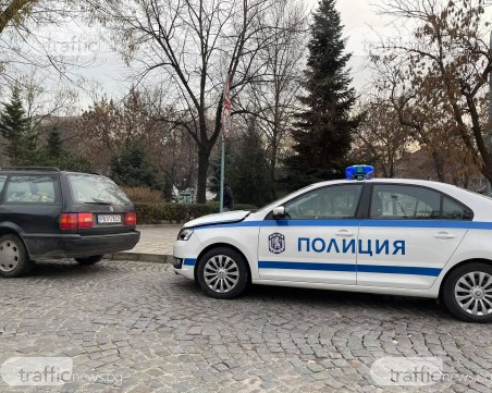 Патрулка се натресе в кола на пловдивска улица