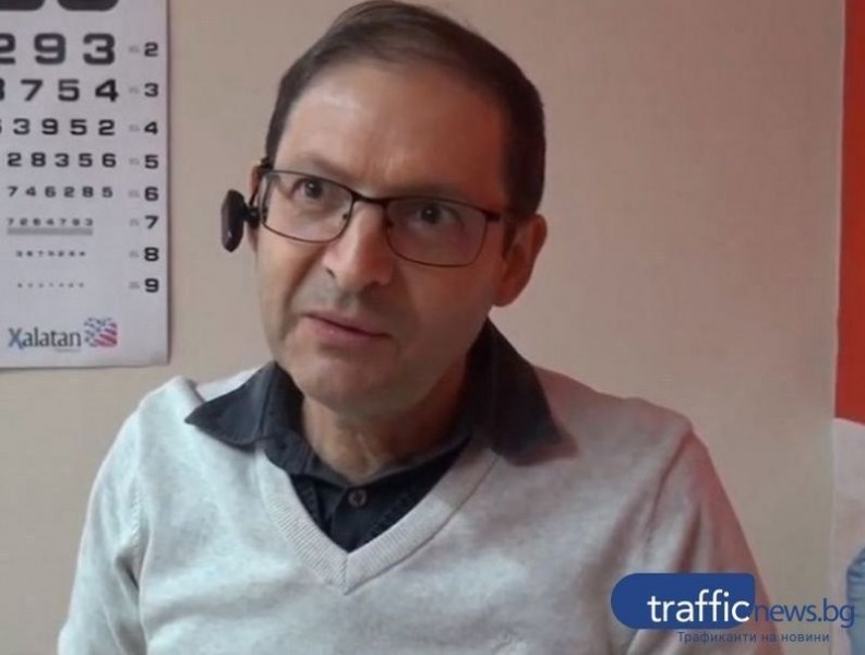 Д-р Сотиров: Надявах се след ваксинация да махна хендсфрито и да си говоря на рамото, но не стана! Не са имплантирали правилното 5G