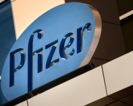 Pfizer доставя двойно повече ваксини, Европа недоволна