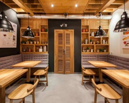 Румъния отваря заведенията