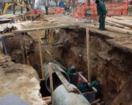 Временна организация на движението на натоварена улица в Пловдив