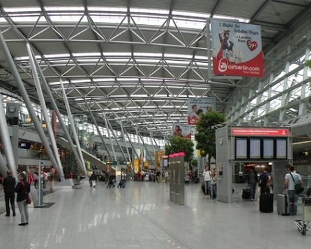 Във Франция въведоха отрицателен PCR тест за всички влизащи в страната от ЕС, включително и за България