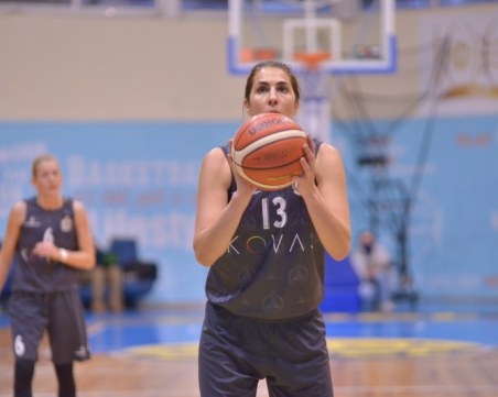 Мач за историята! Гергана Брънзова се завърна в игра на 44 и стана най-резултатна