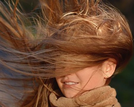 Опасен вятър в Пловдив! Очакват се пориви до 22 м/с