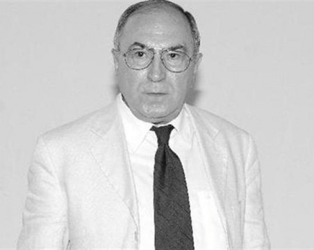 Почина авторът на песента 