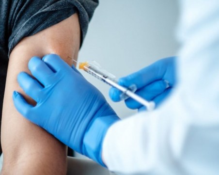 Анализатор: С този темп на ваксиниране ще достигнем до колективен имунитет след 4 години