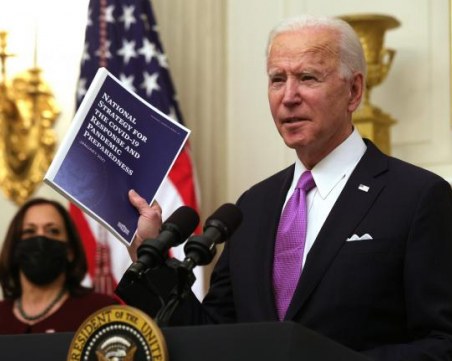 Байдън въвежда отново ограничения за влизане в Съединените щати