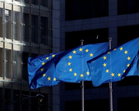 Европейската комисия изисква по-строги мерки за пътувания в и извън ЕС