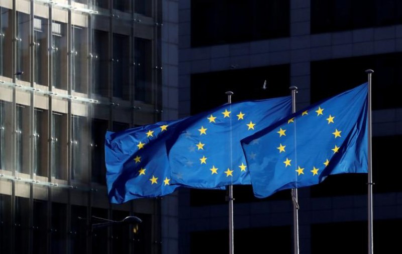 Европейската комисия изисква по-строги мерки за пътувания в и извън ЕС