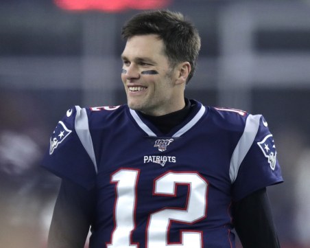 Картичка на Том Брейди беше продадена за половин милион долара