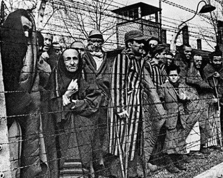 На този ден: Червената армия влиза в Аушвиц