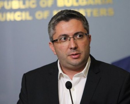 Нанков: Няма да затваряме пътя за Банско