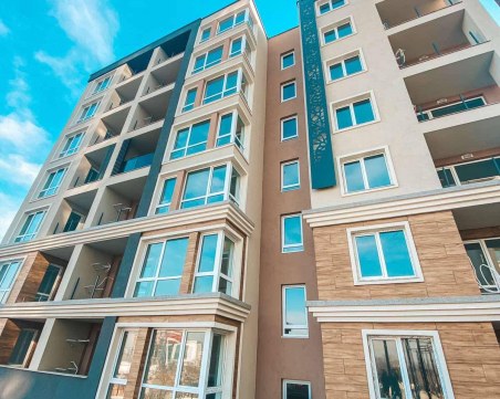 TOMOV PLAZA - изключителна локация, първокласно строителство и много екстри