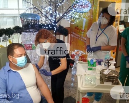 Ангелов: До края на годината можем да ваксинираме 4.5 млн. души