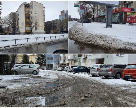 Булевардите в Пловдив - чисти, тротоари и малките улици тънат в сняг и киша