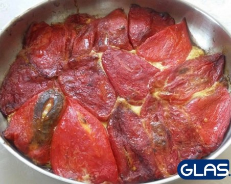 Как да приготвим чушки бюрек на фурна?