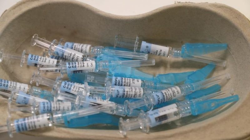 Мадрид спира имунизацията поради недостиг на ваксините на Pfizer, Moderna и AstraZeneca