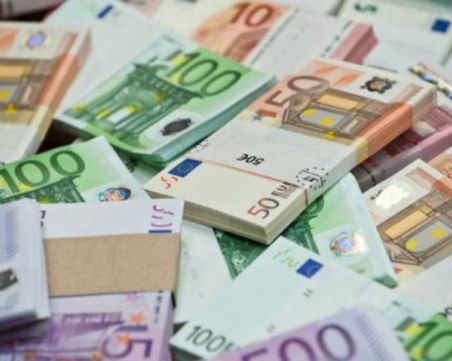 В Румъния иззеха близо половин милион фалшиви евро