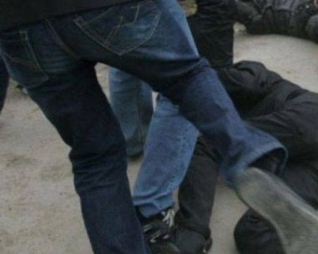 Четири деца нападнаха и обраха пенсионер в Пловдивско