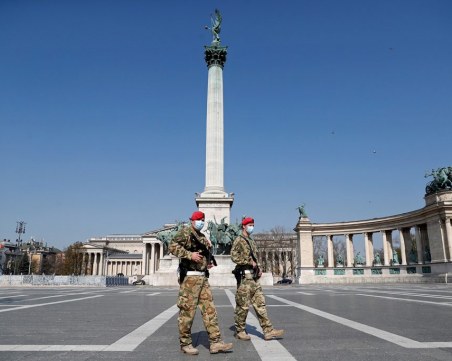 Още месец удължиха мерките в Унгария, ресторанти и гимназии остават затоврени
