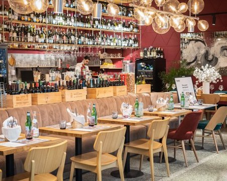 Затвориха 24 незаконно работещи ресторанта в Париж