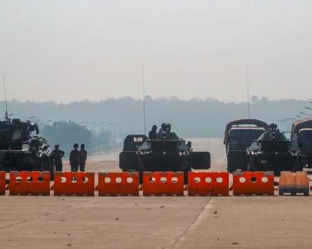 Депутатите от Мианмар казват, че са под домашен арест след преврата