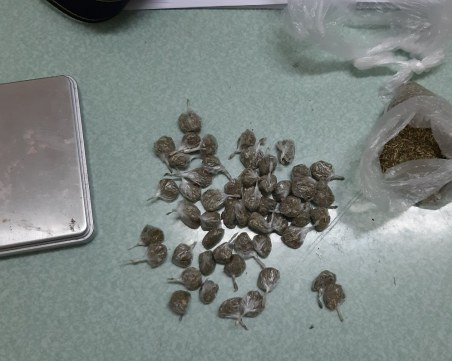 Спипаха 28-годишна с голямо количество дрога в Пазарджик