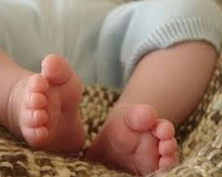 Бебе почина след кръщене