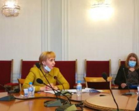 Омбудсманът иска забрана банки и ЧСИ да вземат компенсациите за COVID 19