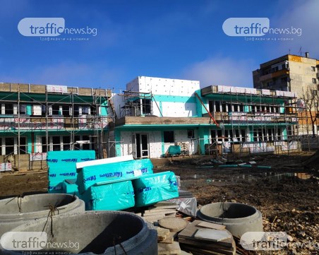 Зико впечатлен от новата детска градина, откриват я до месец