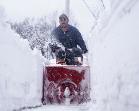 Снежната буря в Ню Джърси счупи 122-годишен рекорд