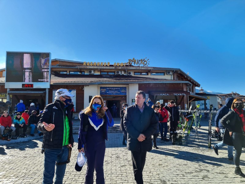 Министърът на туризма очаква ски сезонът да продължи до средата на април