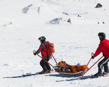 Акция под връх Тодорка! Двама туристи бяха спасени