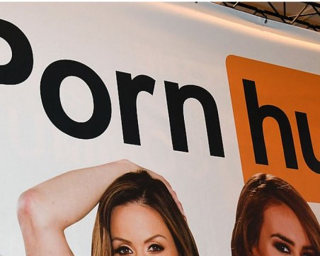 Задава ли се краят на най-посещавания порносайт?