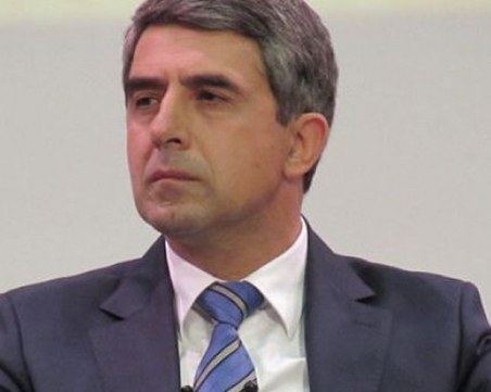 Плевнелиев: Радев се подигра на собствената си партия