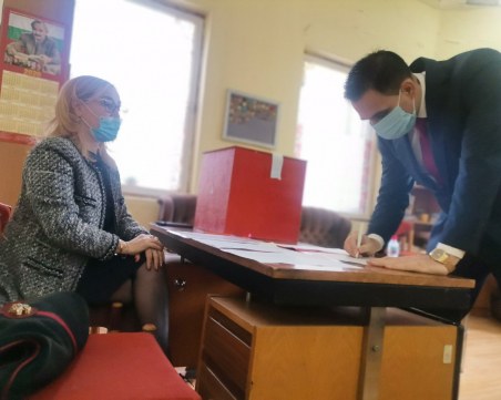 Пловдивските социалисти гласуват за листите