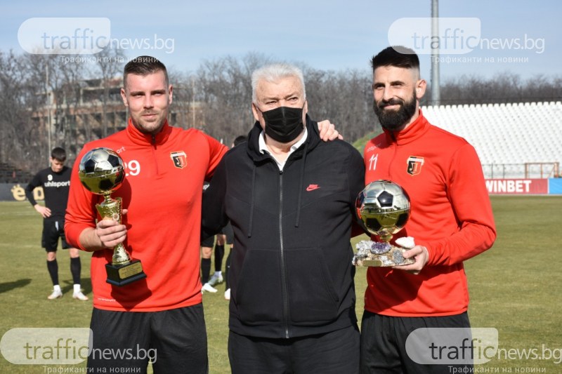 Илиев, Луков и Неделев получиха наградите си от Футболист на годината