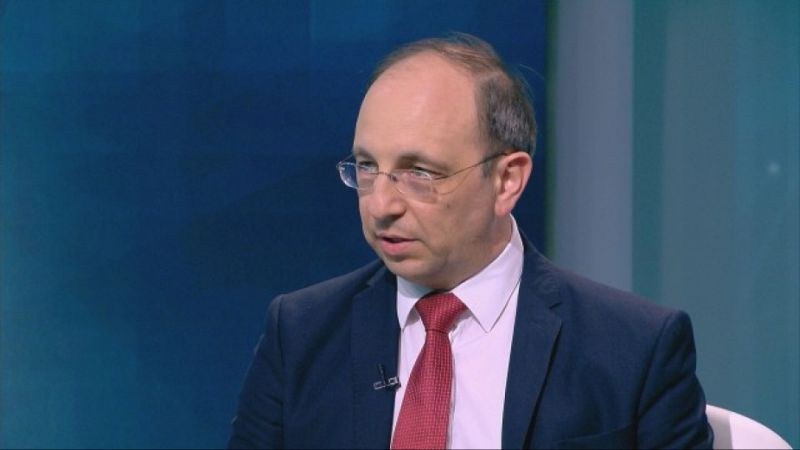 Николай Василев: Реалистична цел е през 2024 г. да се въведе еврото