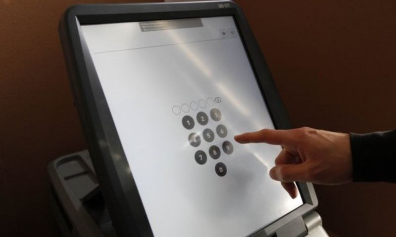 ЦИК: Избралите да гласуват машинно няма да могат да гласуват с хартиена бюлетина
