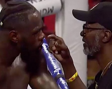 Изгоненият треньор на Уайлдър: С него е свършено, той дори не тренира