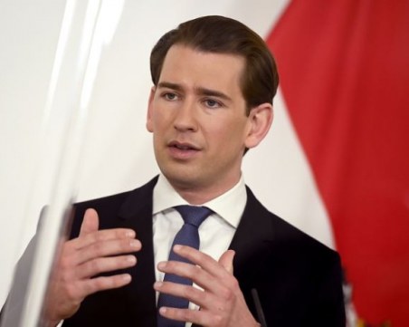 Курц  обмисля да разреши производство на руската и китайска ваксина в Австрия