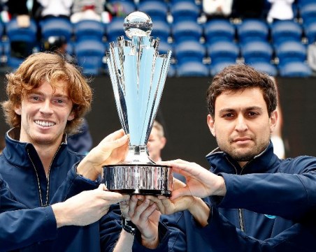 Русия триумфира в ATP Cup