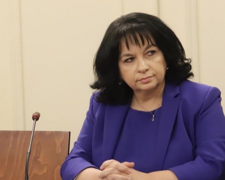 Теменужка Петкова: Русия няма проблем с американските доставки на гориво у нас