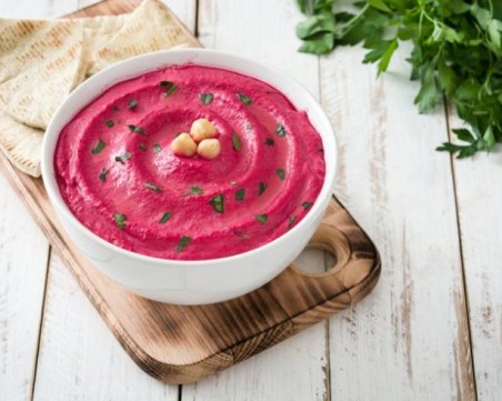 Рецепта: Бърз хумус с цвекло