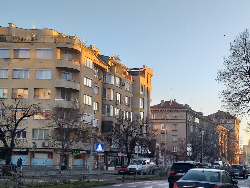 Светещи знаци за повече безопасност в центъра на Пловдив