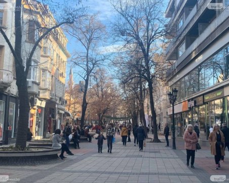 ОБЗОР: Проектът за снабдяването на Пловдив с планинска вода пред провал, първите учители получиха ваксините срещу COVID-19